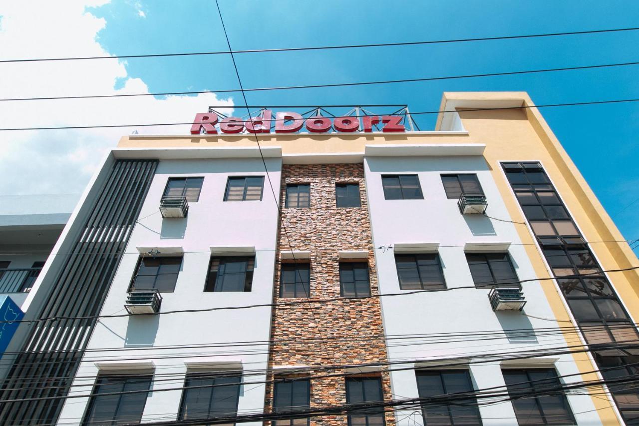 Reddoorz Near Sm Bicutan Hotel Paranaque City Exterior photo