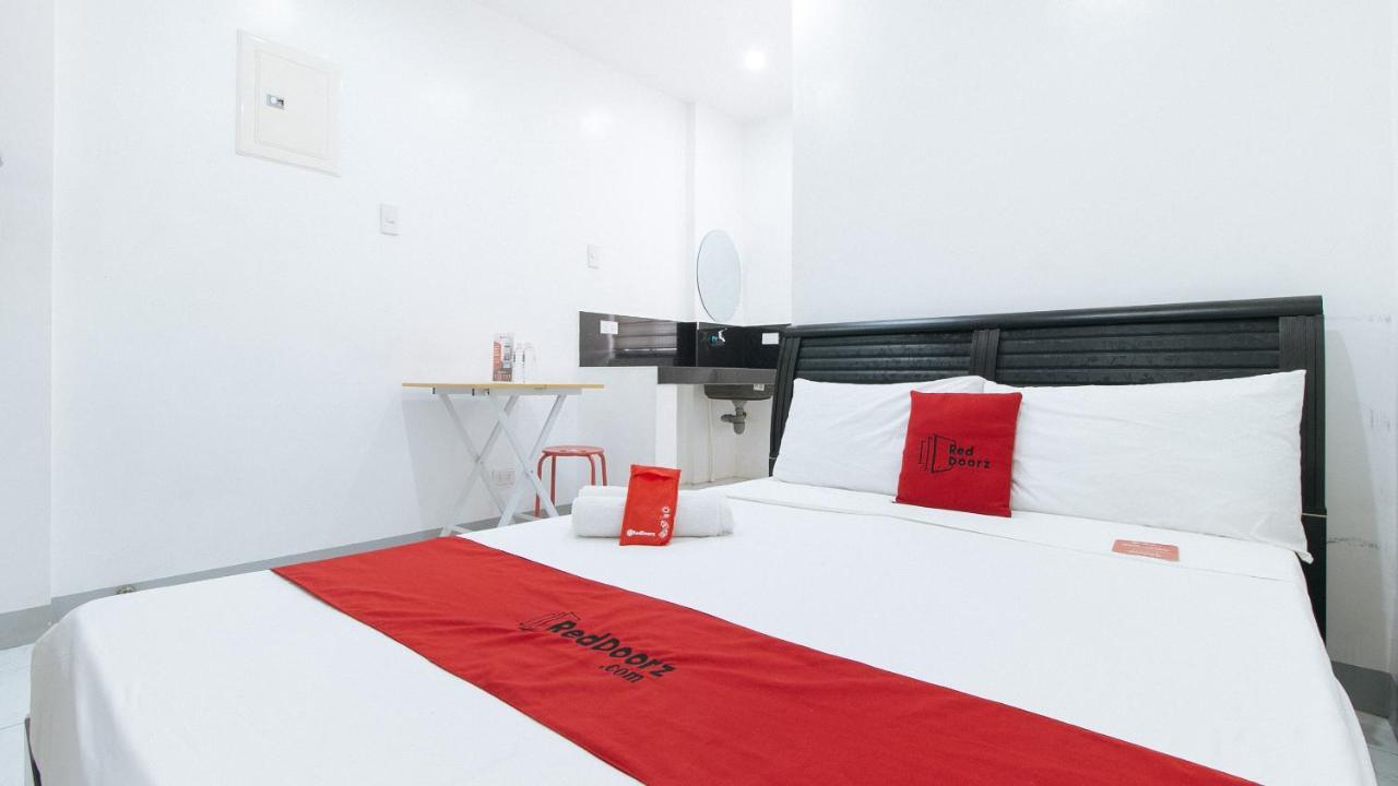 Reddoorz Near Sm Bicutan Hotel Paranaque City Exterior photo