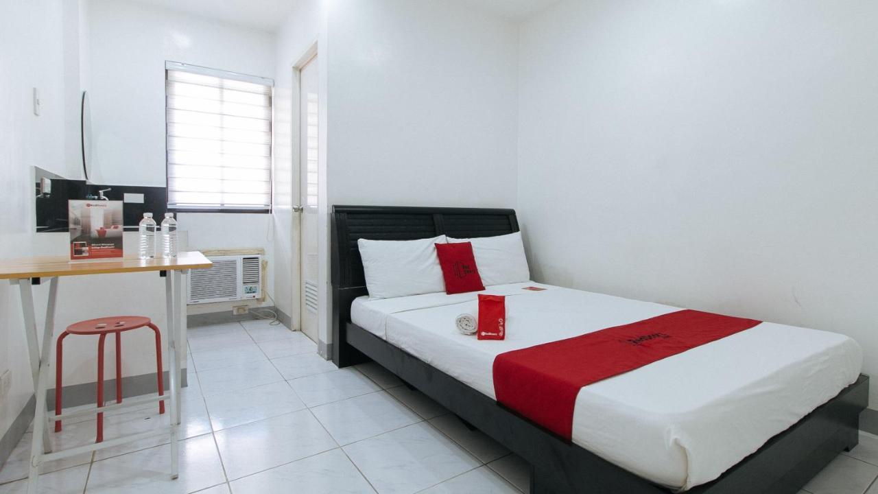 Reddoorz Near Sm Bicutan Hotel Paranaque City Exterior photo