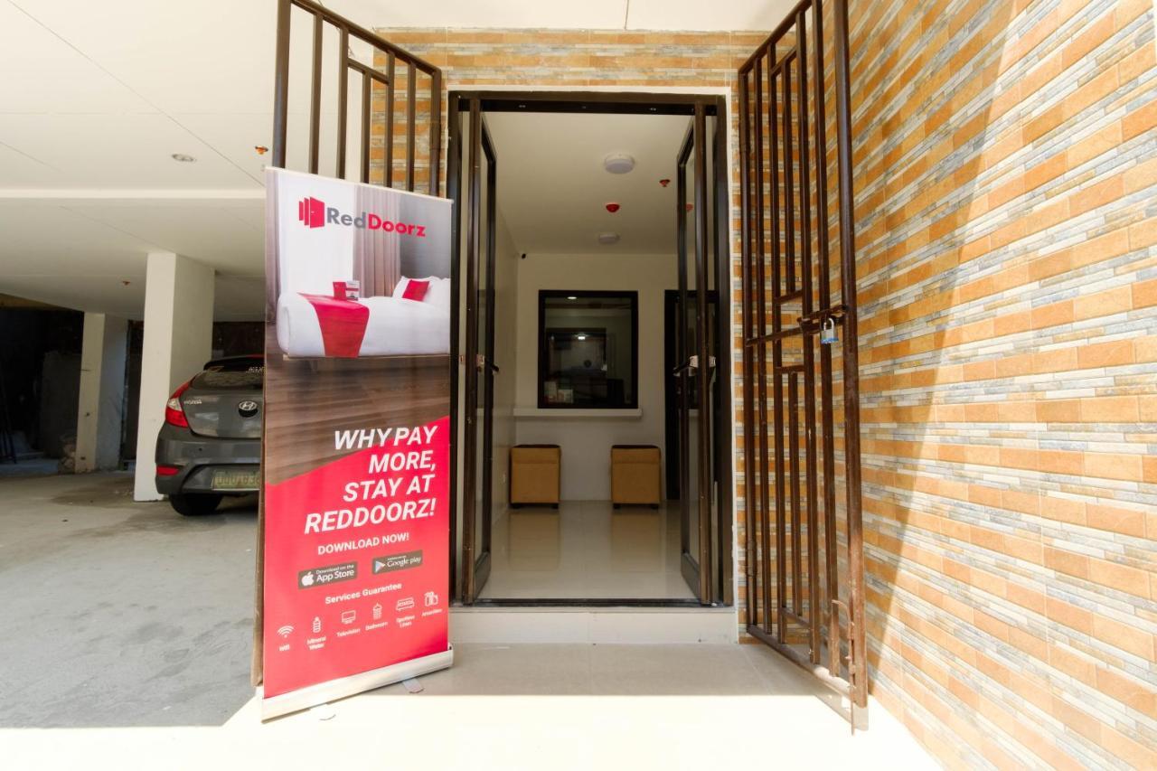 Reddoorz Near Sm Bicutan Hotel Paranaque City Exterior photo